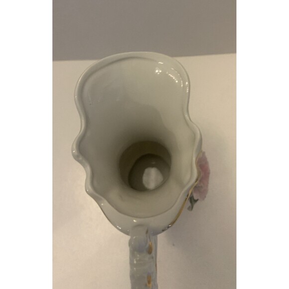 Vtg Lego Ceramic Pitcher With Gold Accents Made In Taiwan with raised flowers - Picture 5 of 6